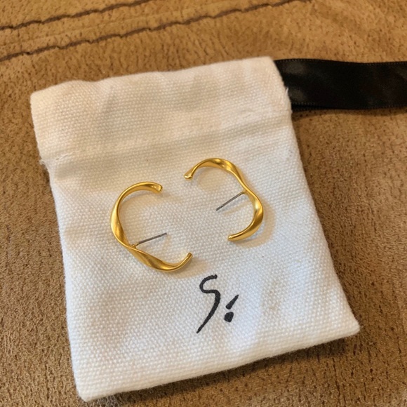OAK + FORT Jewelry - Minimal style earrings